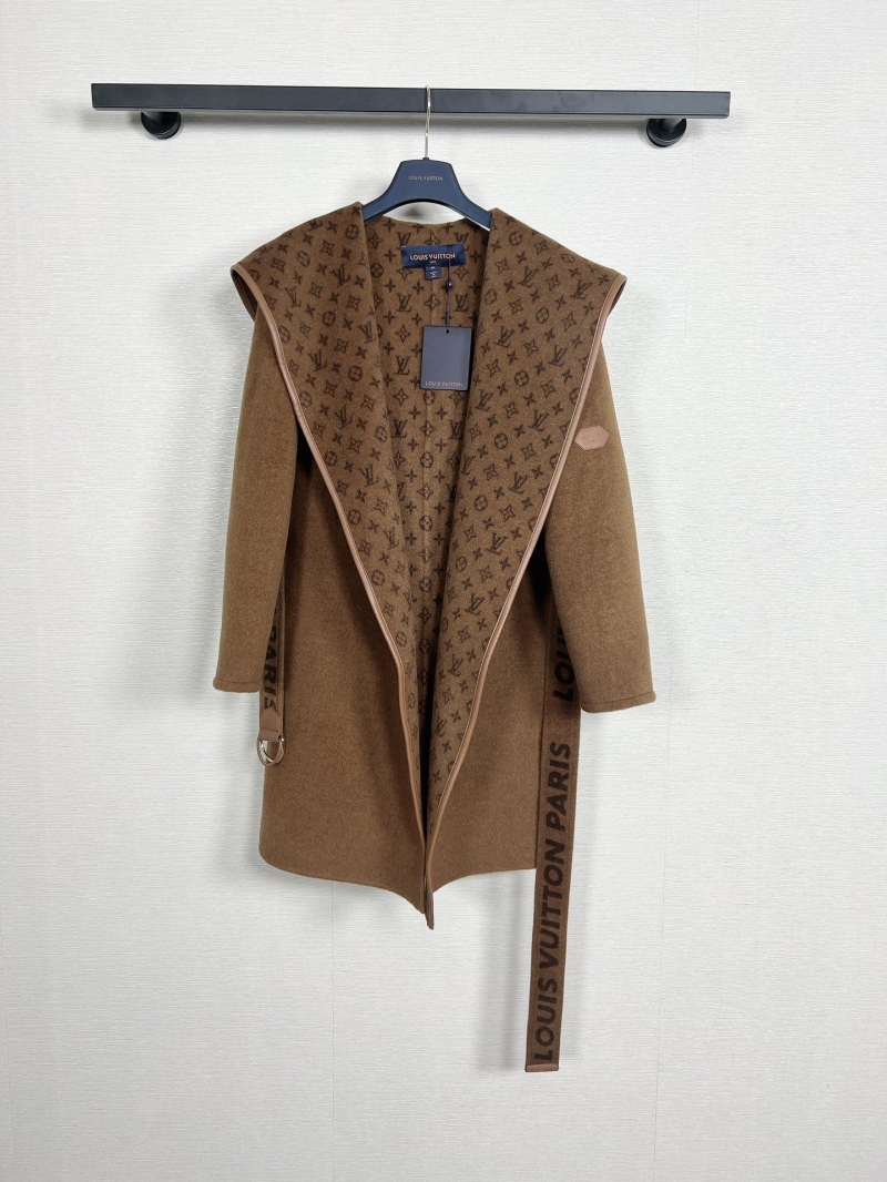 l0vis Vvtt0n outwear